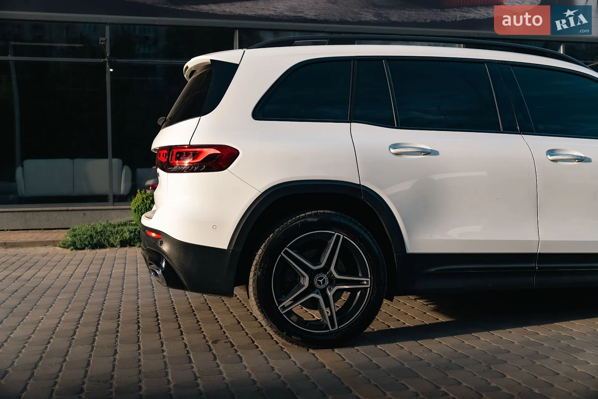 2021 Mercedes-Benz GLB - мініатюра 11