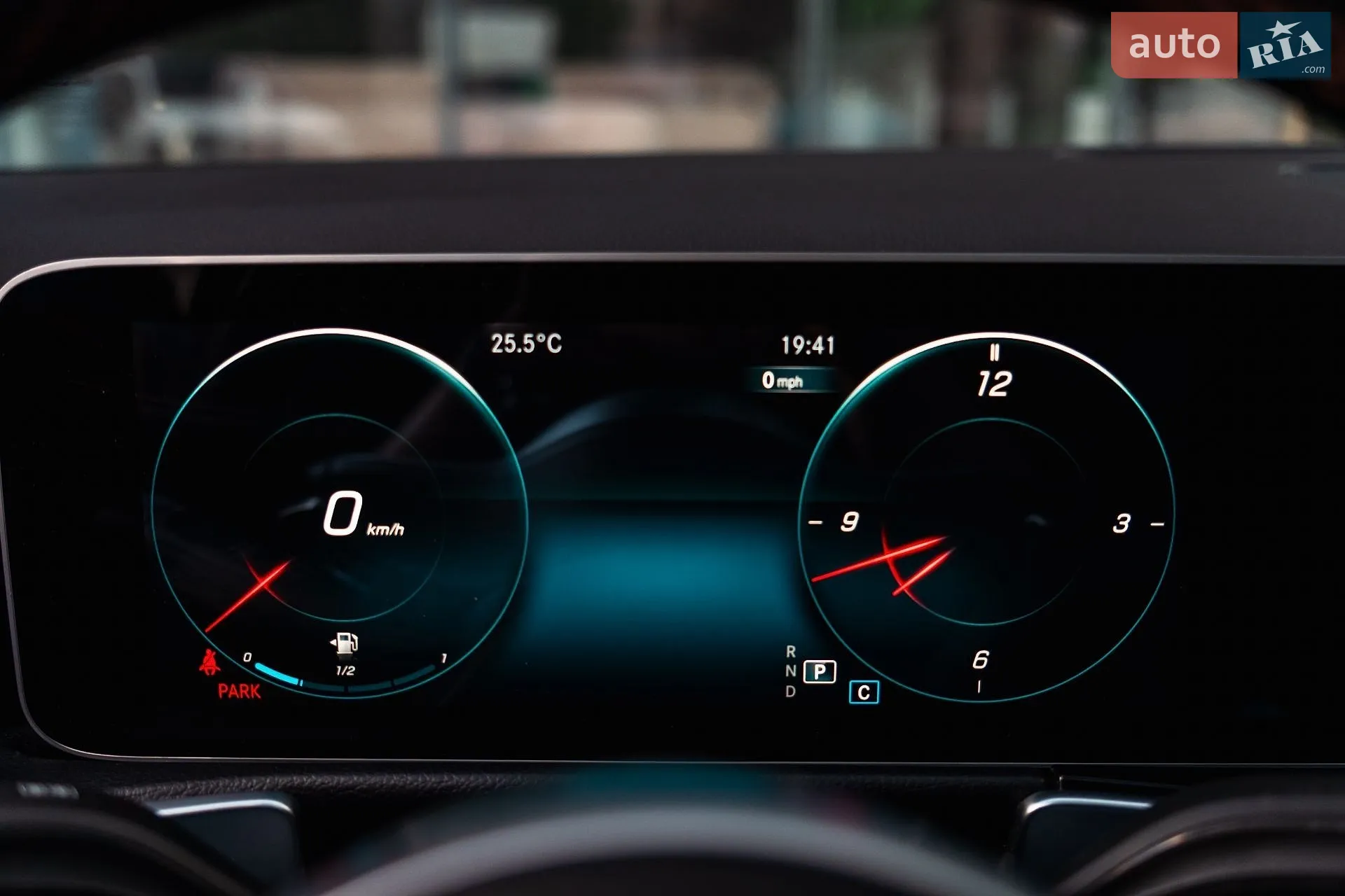 2021 Mercedes-Benz GLB - мініатюра 33