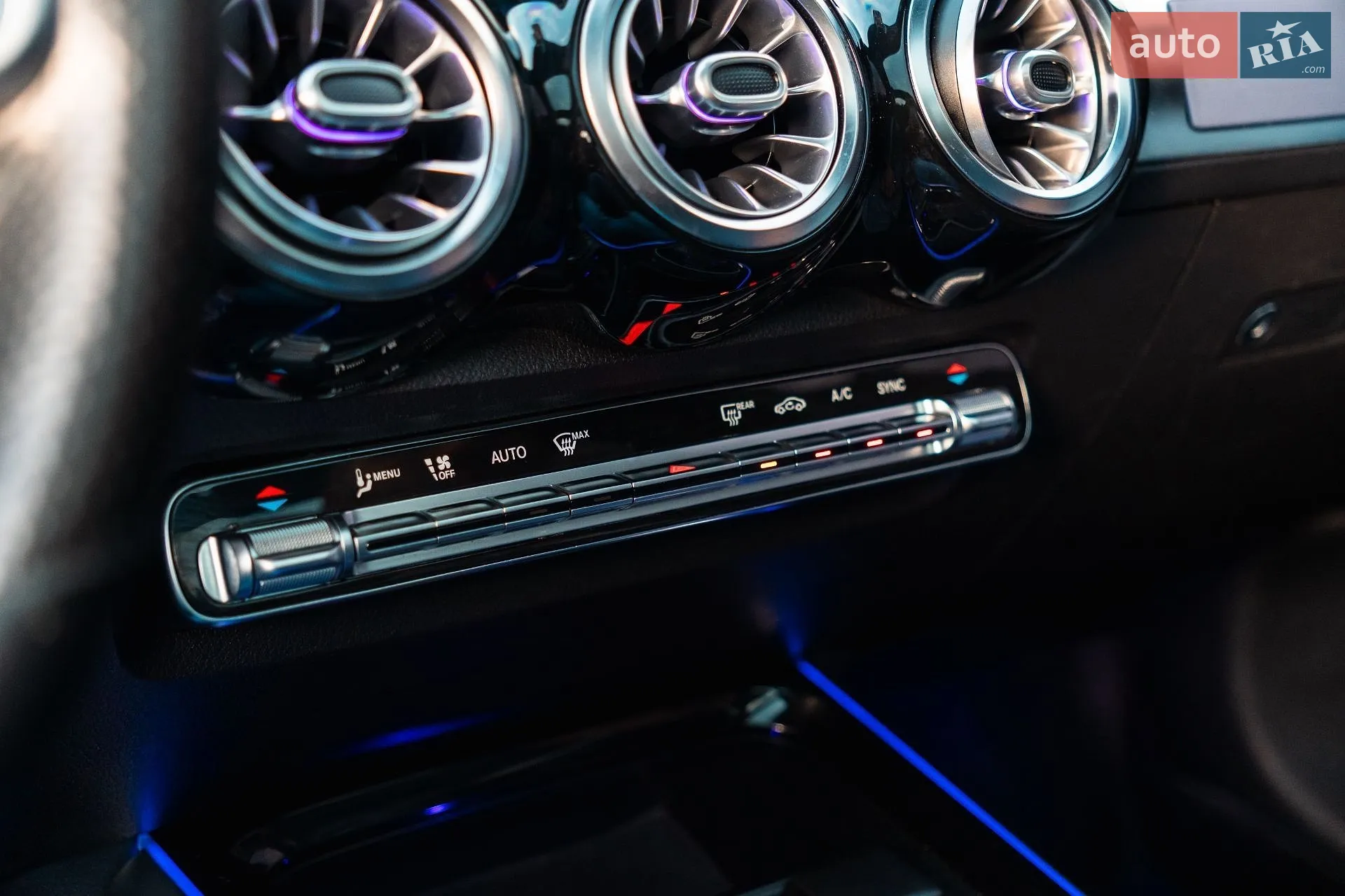 2021 Mercedes-Benz GLB - мініатюра 47