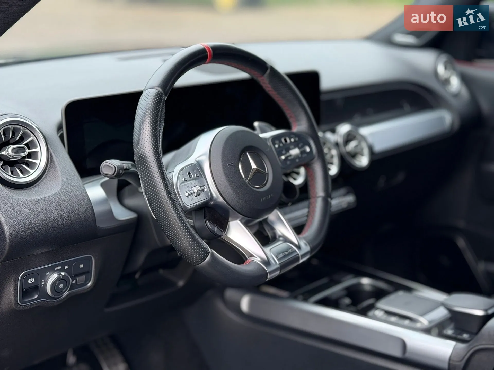 2021 Mercedes-Benz GLB - мініатюра 29