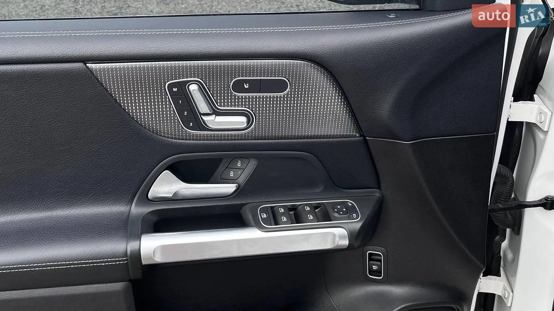 2020 Mercedes-Benz GLB - мініатюра 9