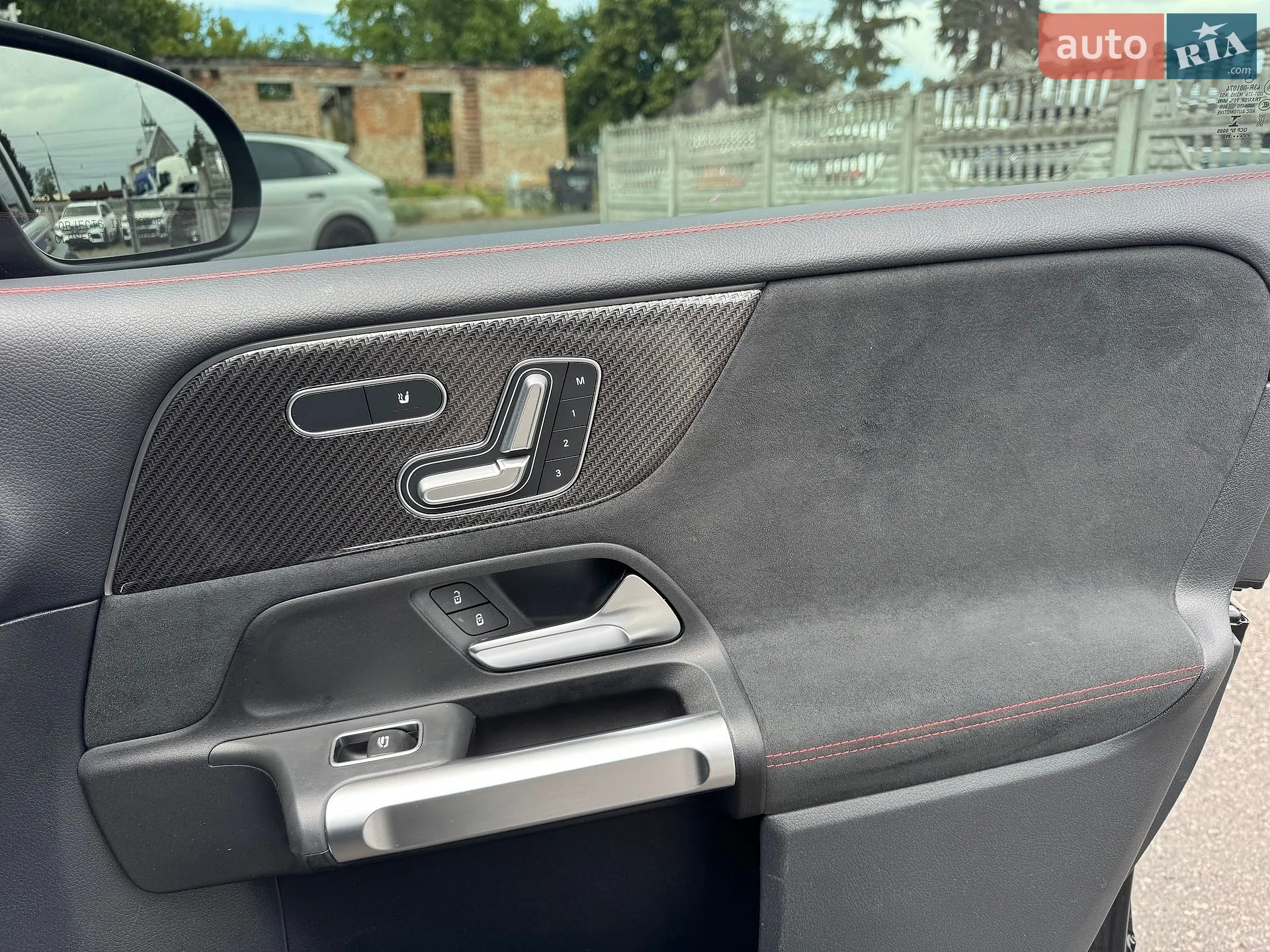 2021 Mercedes-Benz GLB - мініатюра 123