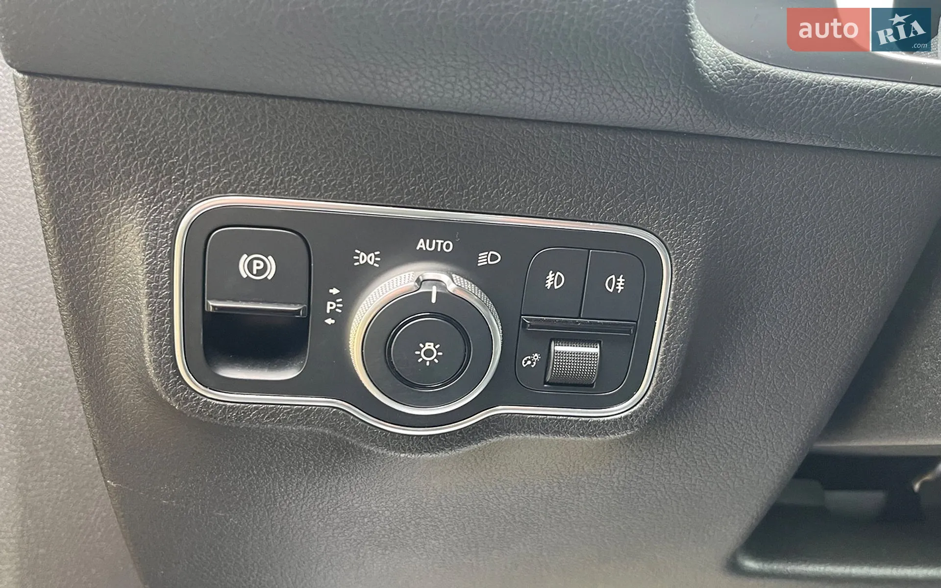 2019 Mercedes-Benz GLB - мініатюра 13