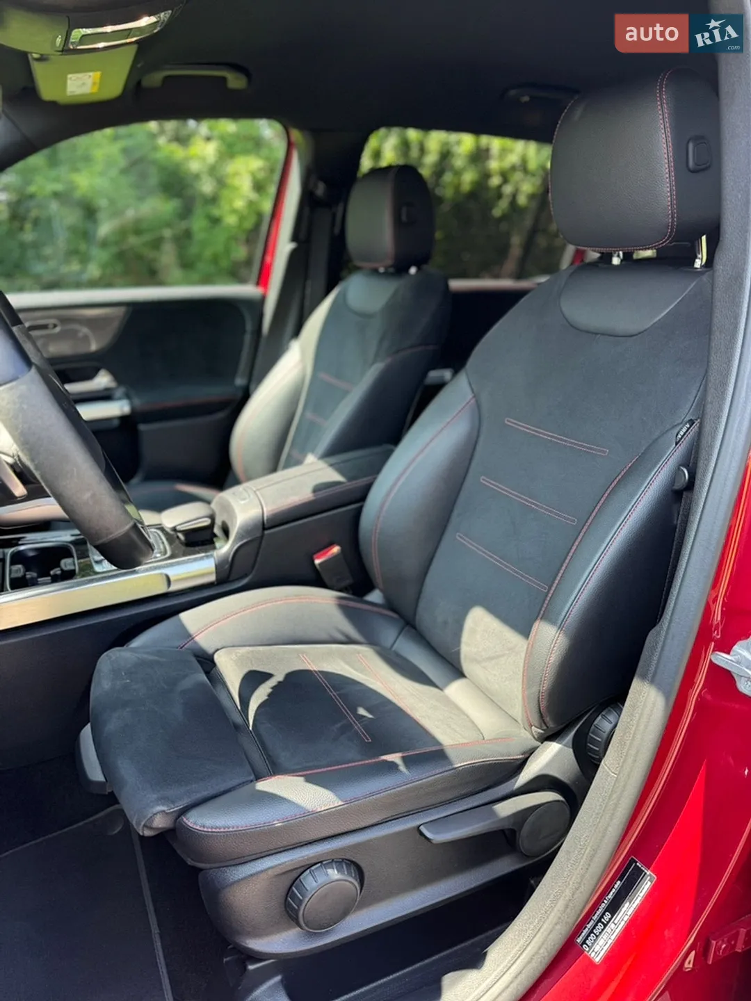 2020 Mercedes-Benz GLB - мініатюра 8