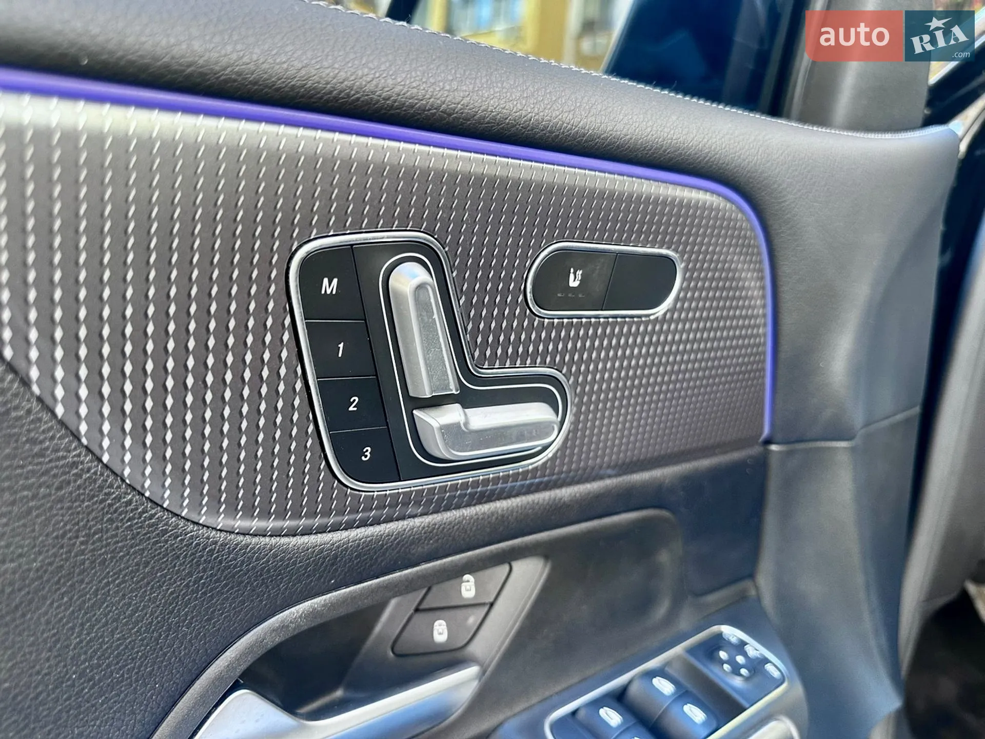 2021 Mercedes-Benz GLB - мініатюра 16