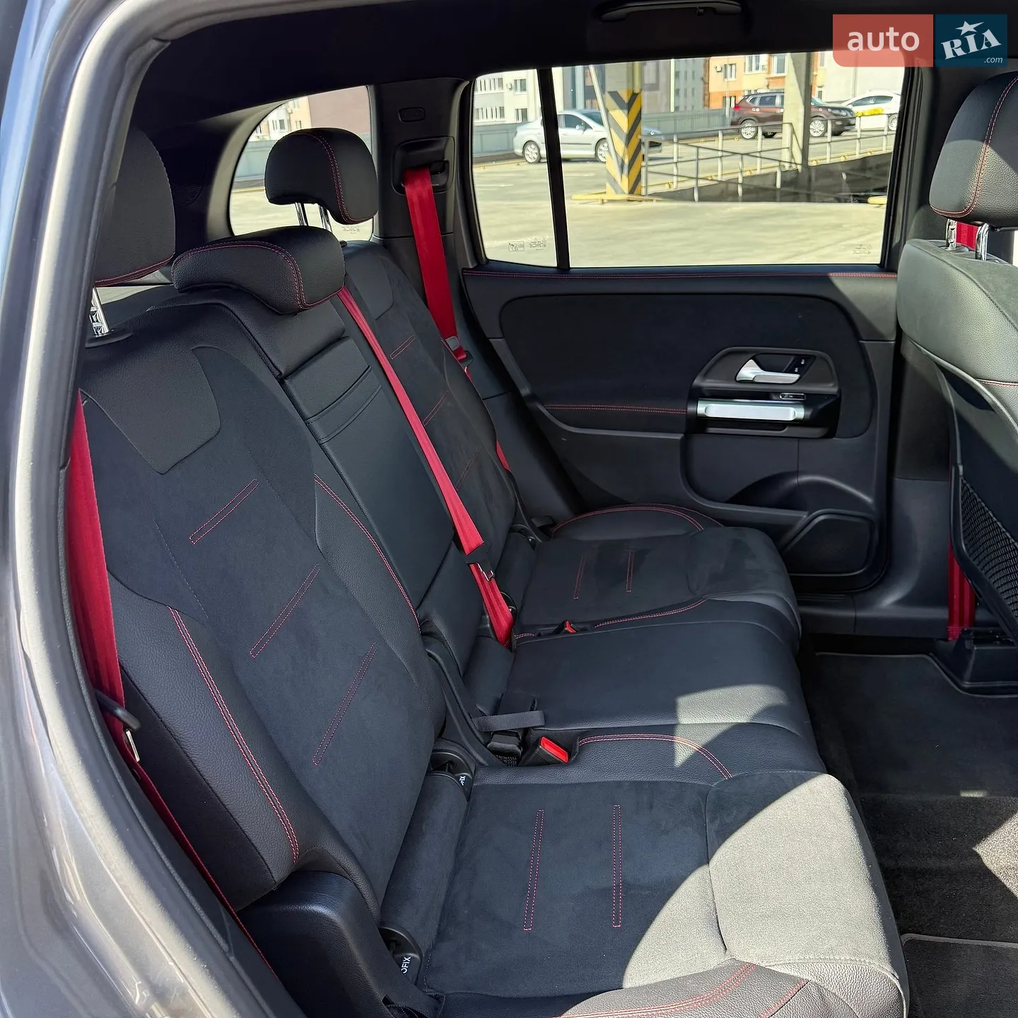 2021 Mercedes-Benz GLB - мініатюра 23