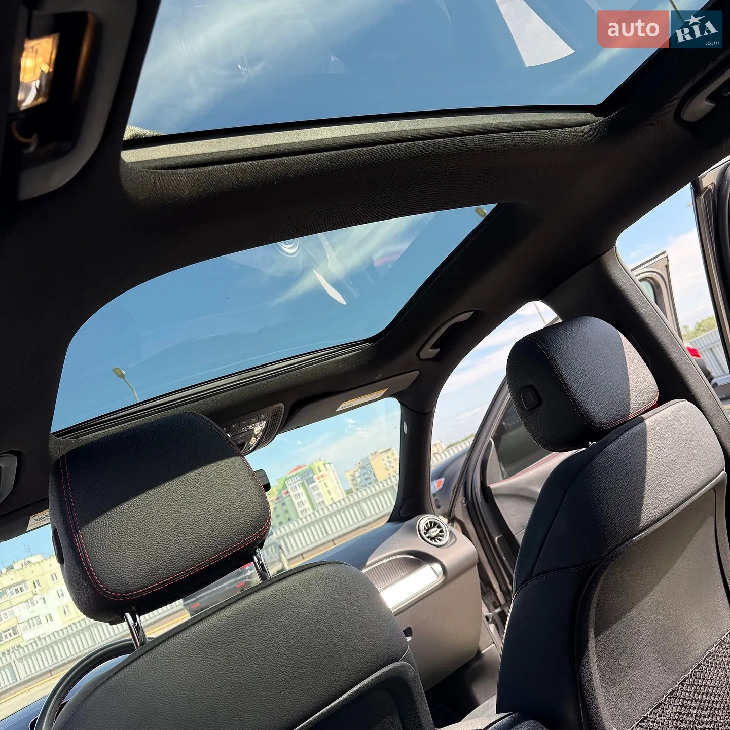 2021 Mercedes-Benz GLB - мініатюра 30