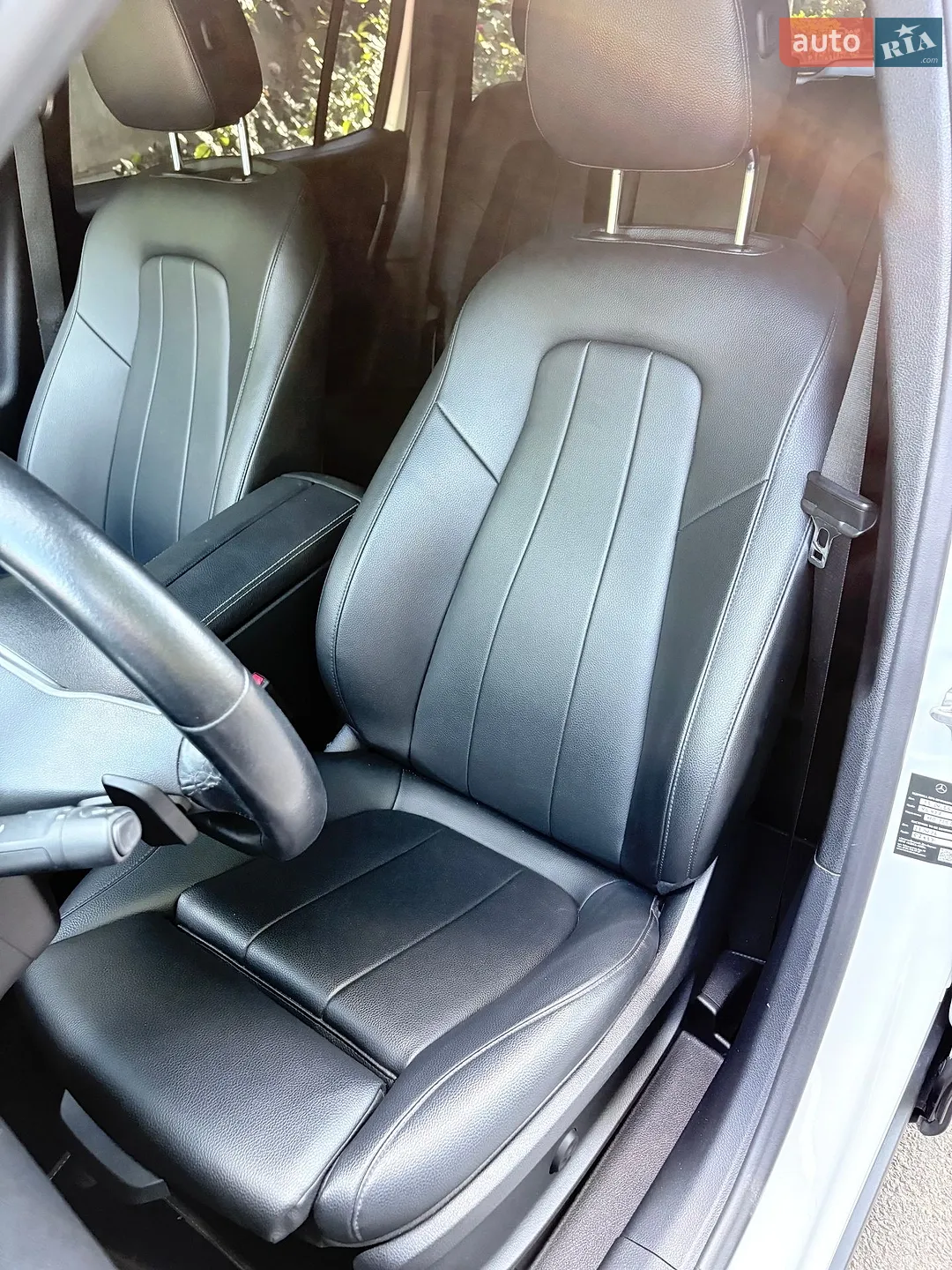 2020 Mercedes-Benz GLB - мініатюра 13