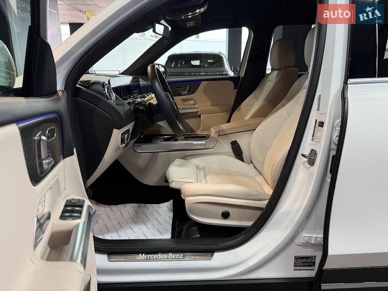 2024 Mercedes-Benz GLB - мініатюра 11