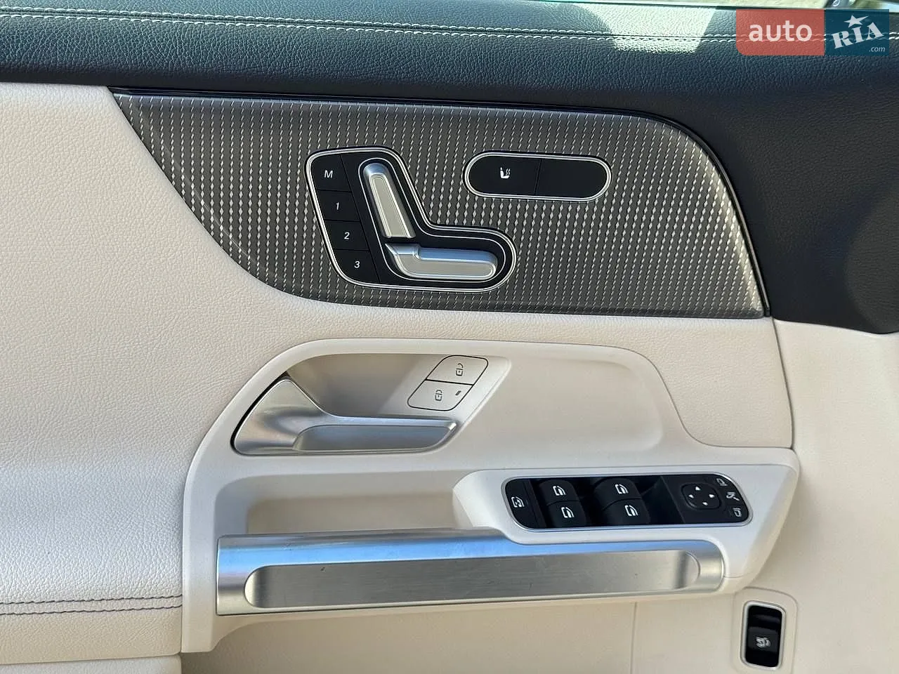 2020 Mercedes-Benz GLB - мініатюра 13
