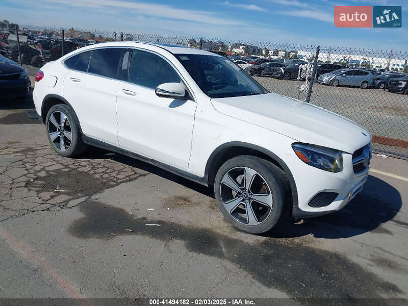 Позашляховик / Кросовер Mercedes-Benz GLC-Class Coupe 2017 в 