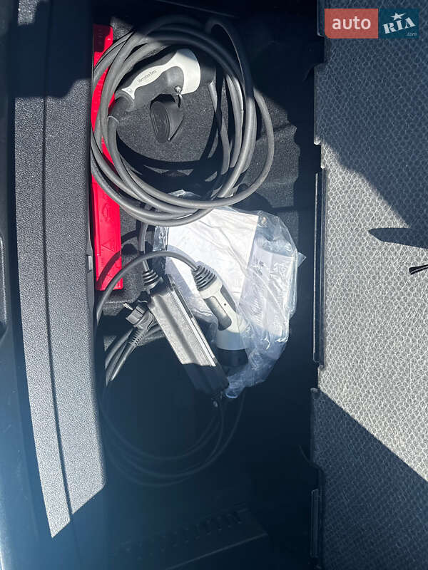 Внедорожник / Кроссовер Mercedes-Benz GLC-Class Coupe 2021 в Одессе фото 32 Внедорожник / Кроссовер Mercedes-Benz GLC-Class Coupe 2021 в Одессе