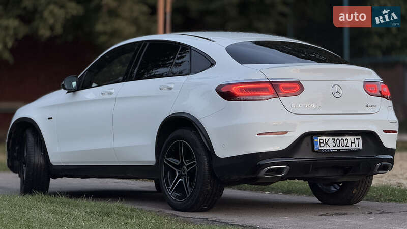 Позашляховик / Кросовер Mercedes-Benz GLC-Class Coupe 2020 в Млиніві