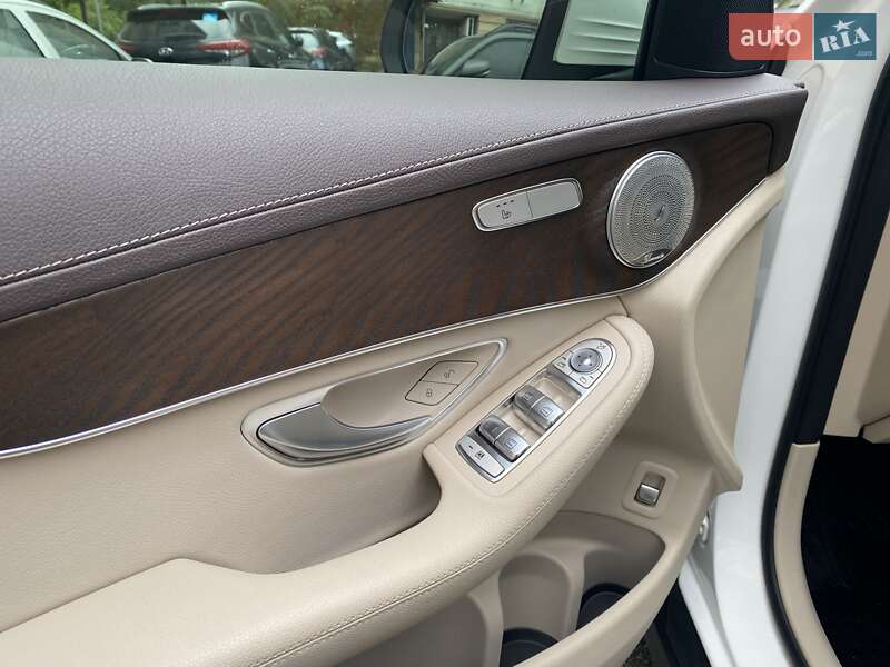 Внедорожник / Кроссовер Mercedes-Benz GLC-Class Coupe 2020 в Киеве