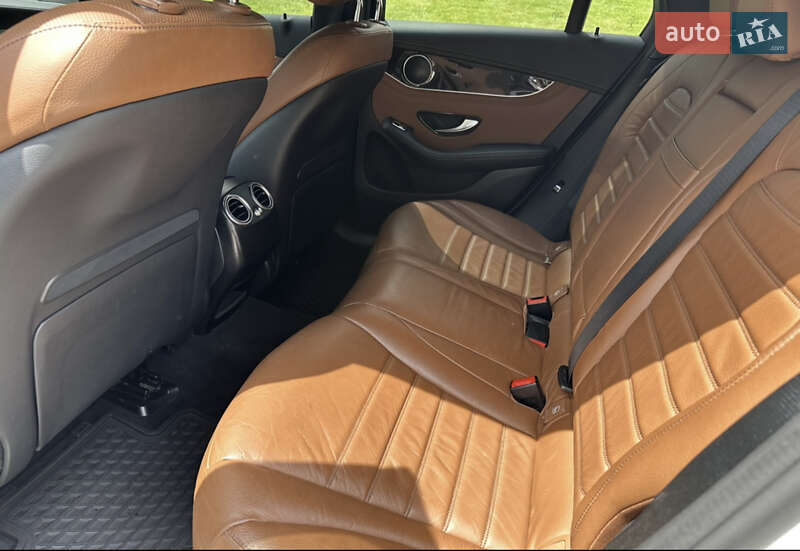 Внедорожник / Кроссовер Mercedes-Benz GLC-Class Coupe 2018 в Житомире фото 3 Внедорожник / Кроссовер Mercedes-Benz GLC-Class Coupe 2018 в Житомире