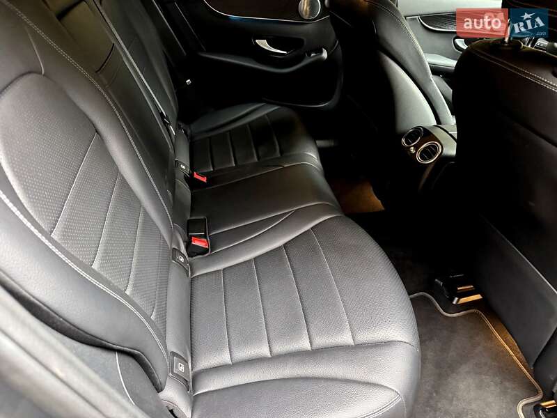 Позашляховик / Кросовер Mercedes-Benz GLC-Class Coupe 2017 в Хмельницькому фото 26 Позашляховик / Кросовер Mercedes-Benz GLC-Class Coupe 2017 в Хмельницькому