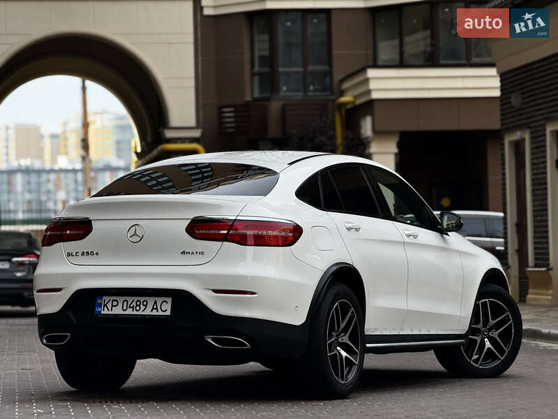 Внедорожник / Кроссовер Mercedes-Benz GLC-Class Coupe 2017 в Киеве фото 2 Внедорожник / Кроссовер Mercedes-Benz GLC-Class Coupe 2017 в Киеве