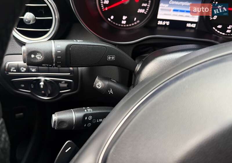 Позашляховик / Кросовер Mercedes-Benz GLC-Class Coupe 2017 в Києві фото 17 Позашляховик / Кросовер Mercedes-Benz GLC-Class Coupe 2017 в Києві