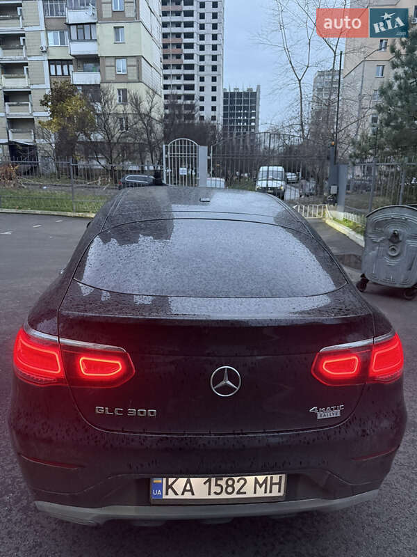 Внедорожник / Кроссовер Mercedes-Benz GLC-Class Coupe 2019 в Киеве фото 13 Внедорожник / Кроссовер Mercedes-Benz GLC-Class Coupe 2019 в Киеве