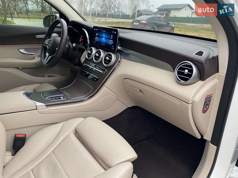 Внедорожник / Кроссовер Mercedes-Benz GLC-Class Coupe 2020 в Киеве