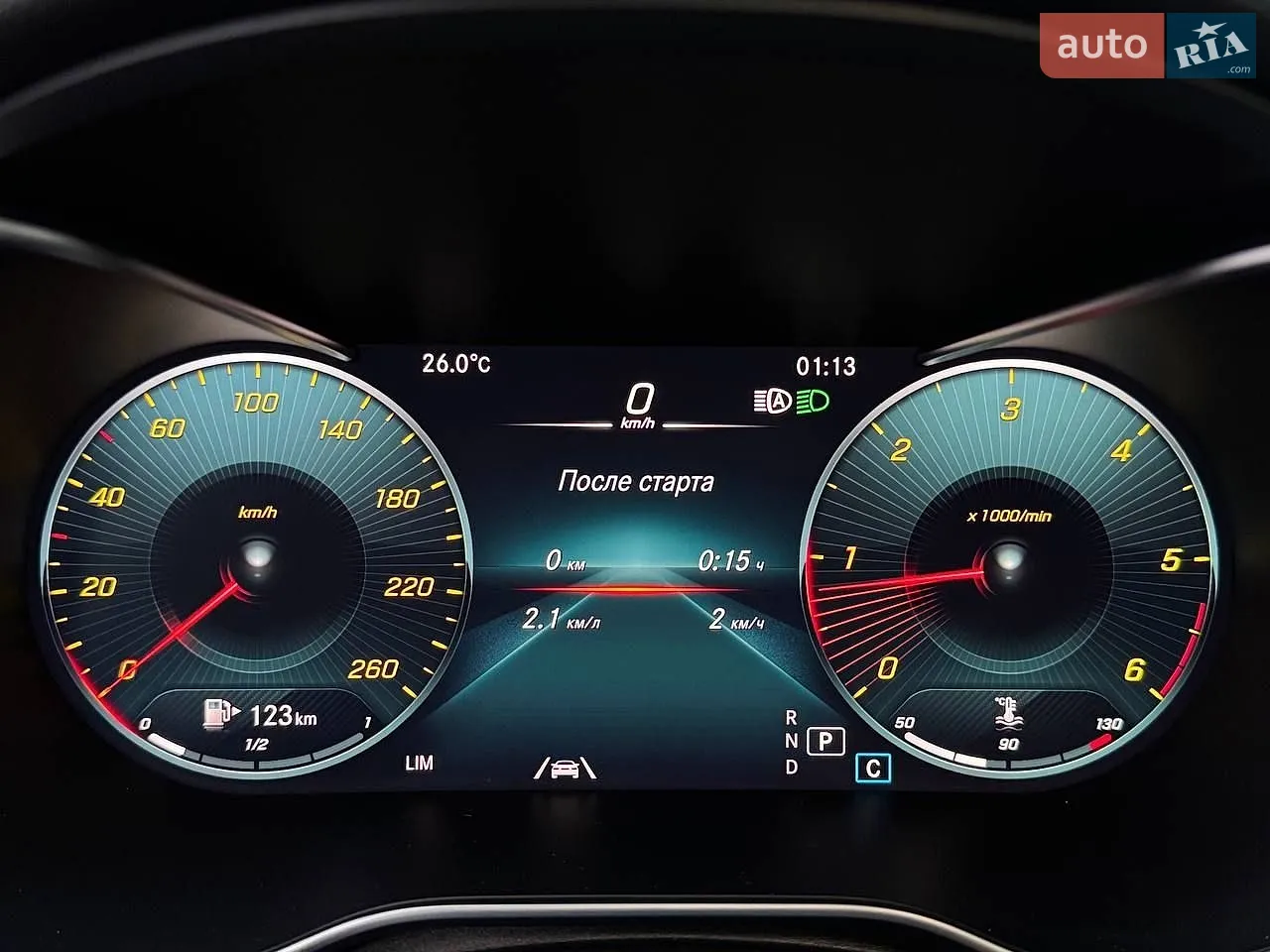 2020 Mercedes-Benz GLC - мініатюра 28