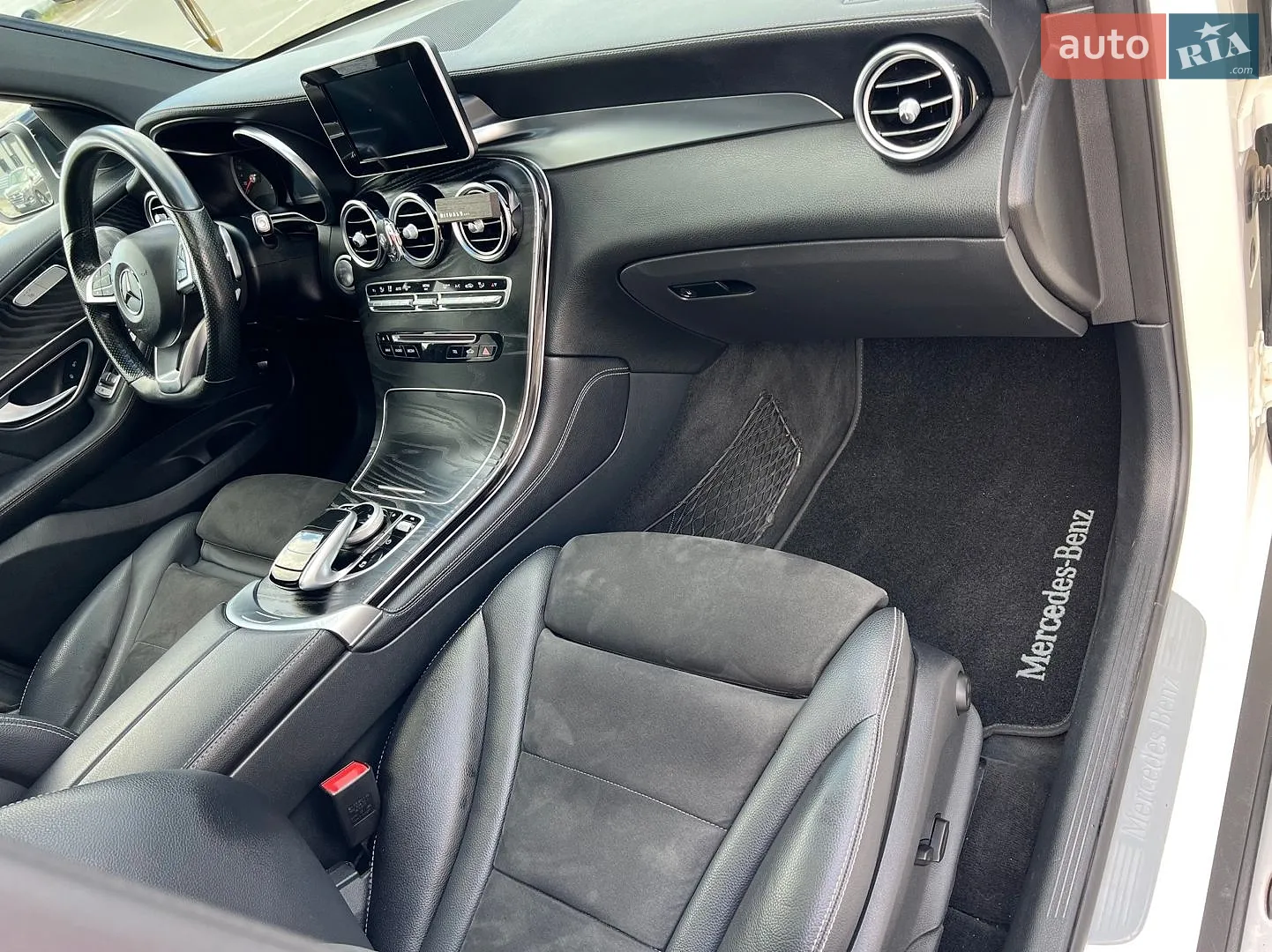 2017 Mercedes-Benz GLC - мініатюра 17