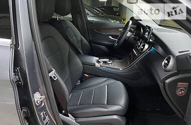 Внедорожник / Кроссовер Mercedes-Benz GLC-Class 2017 в 