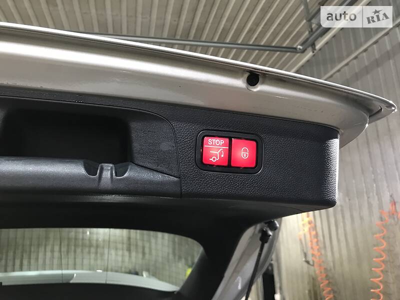 Позашляховик / Кросовер Mercedes-Benz GLC-Class 2016 в Києві