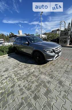 Позашляховик / Кросовер Mercedes-Benz GLC-Class 2017 в Хусті