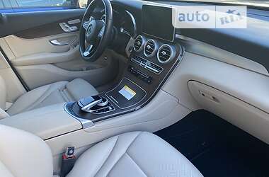 Внедорожник / Кроссовер Mercedes-Benz GLC-Class 2018 в 