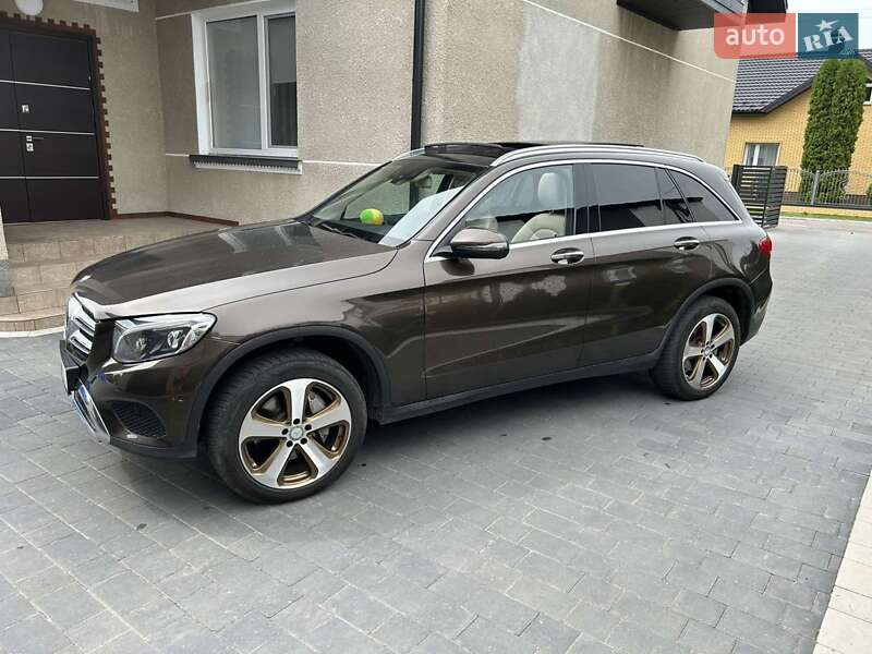 Внедорожник / Кроссовер Mercedes-Benz GLC-Class 2016 в Шептицькому