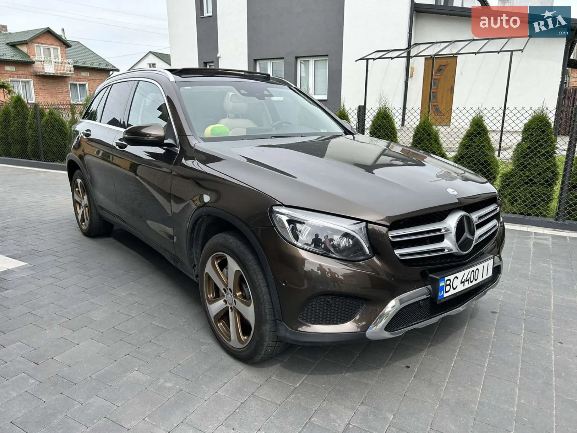 2016 Mercedes-Benz GLC - мініатюра 2