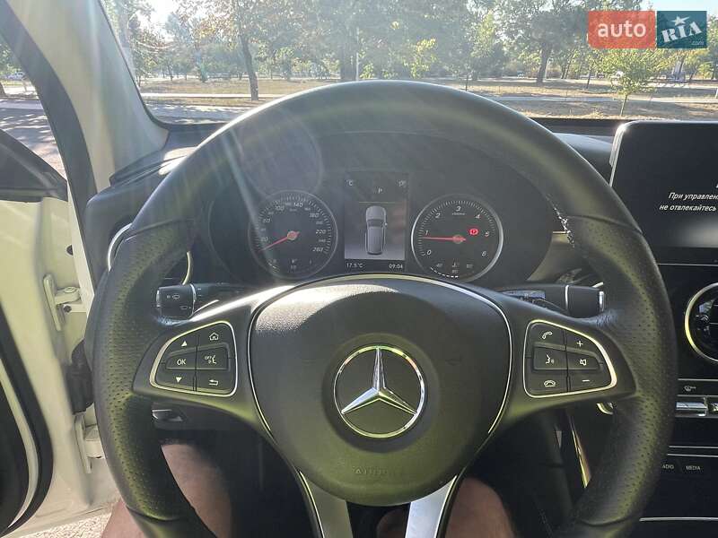 Внедорожник / Кроссовер Mercedes-Benz GLC-Class 2018 в Измаиле
