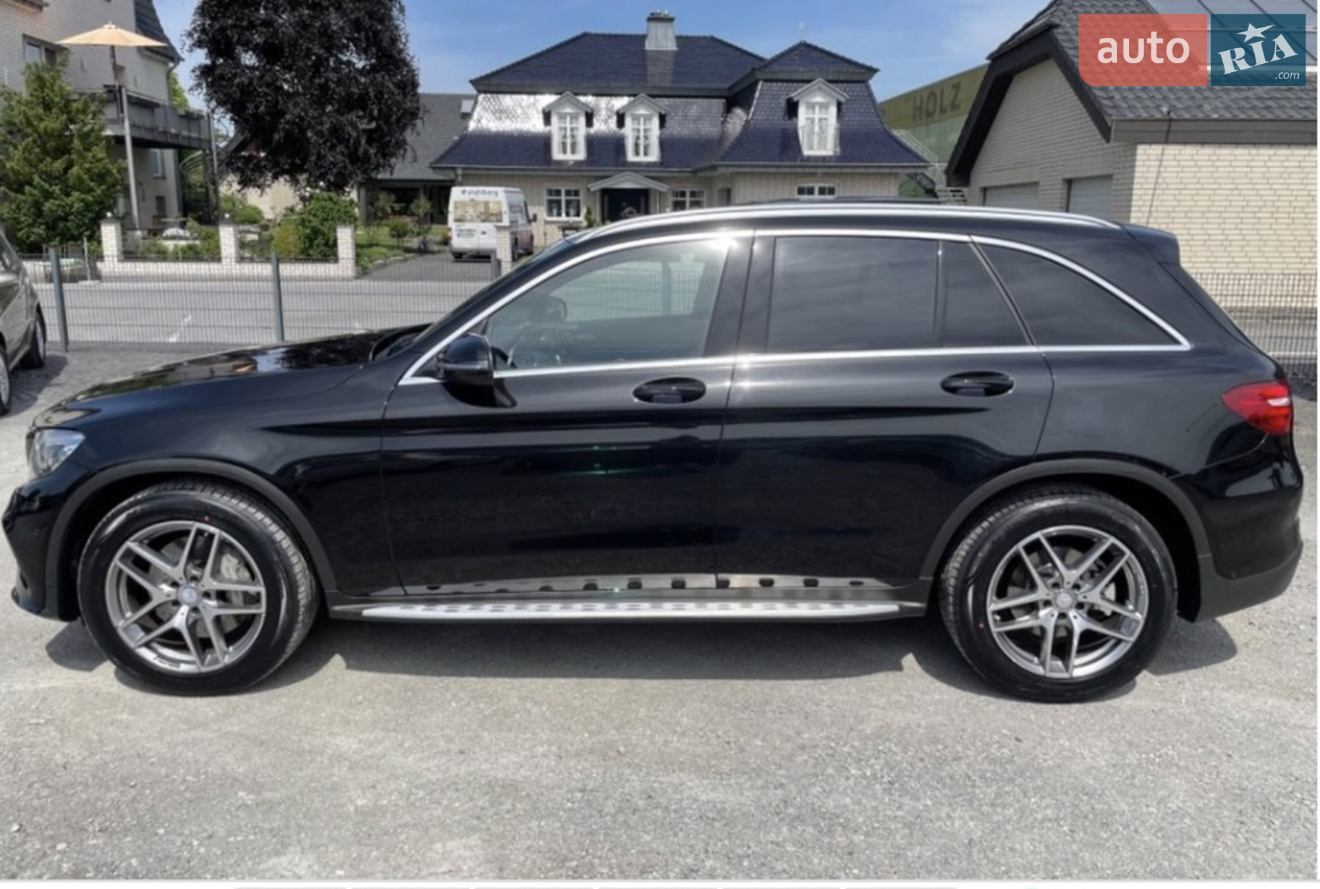2016 Mercedes-Benz GLC - мініатюра 2