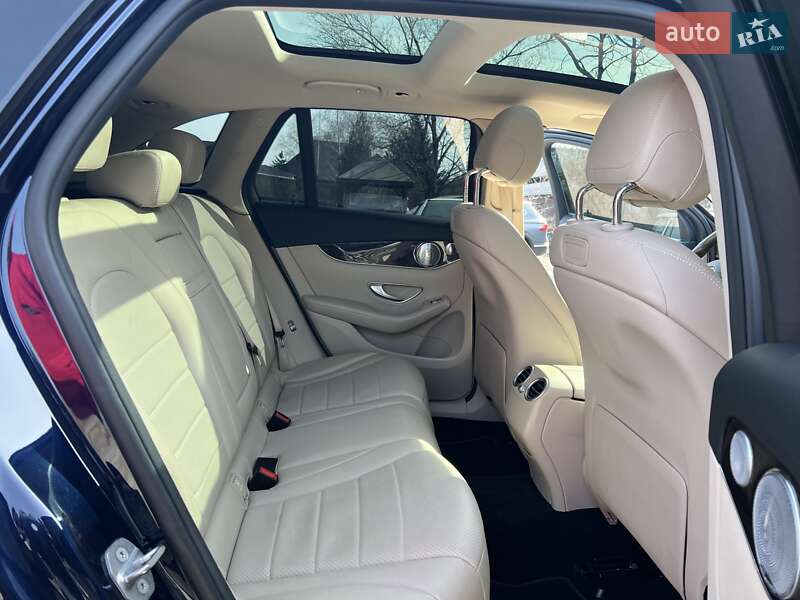 Внедорожник / Кроссовер Mercedes-Benz GLC-Class 2017 в Днепре