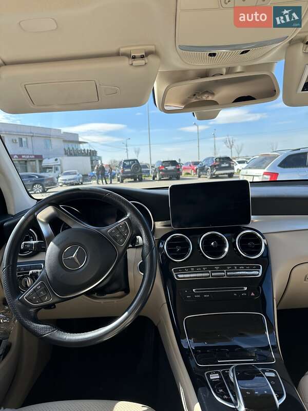 Внедорожник / Кроссовер Mercedes-Benz GLC-Class 2019 в Ужгороде
