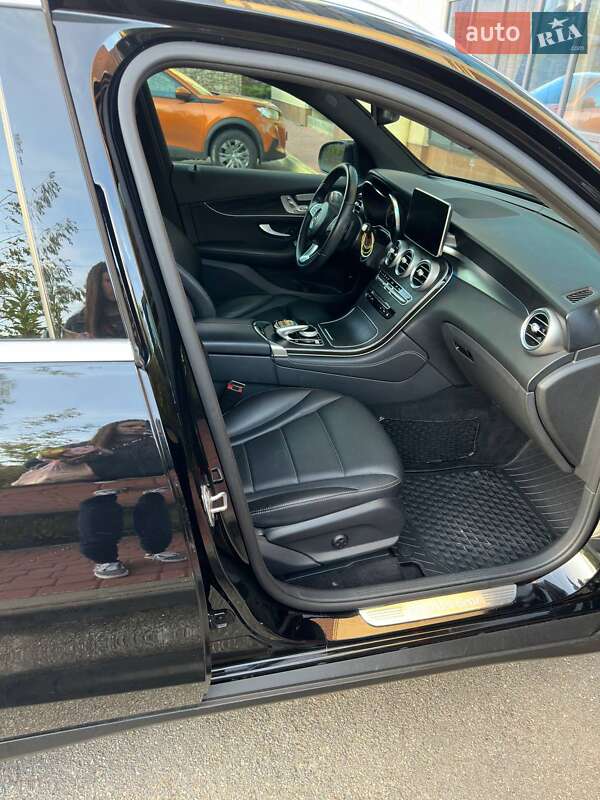 Внедорожник / Кроссовер Mercedes-Benz GLC-Class 2016 в Днепре