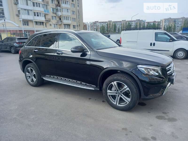 Mercedes-Benz GLC-Class 2017