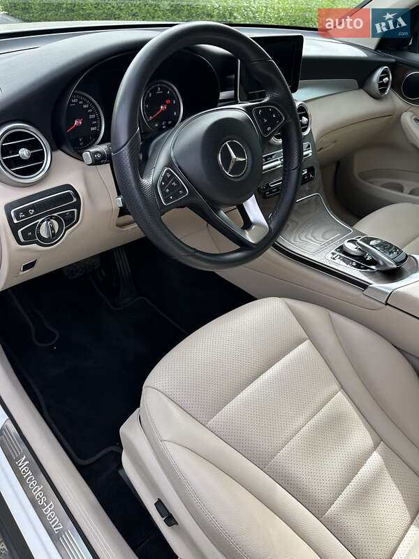 Внедорожник / Кроссовер Mercedes-Benz GLC-Class 2017 в Днепре фото 18 Внедорожник / Кроссовер Mercedes-Benz GLC-Class 2017 в Днепре