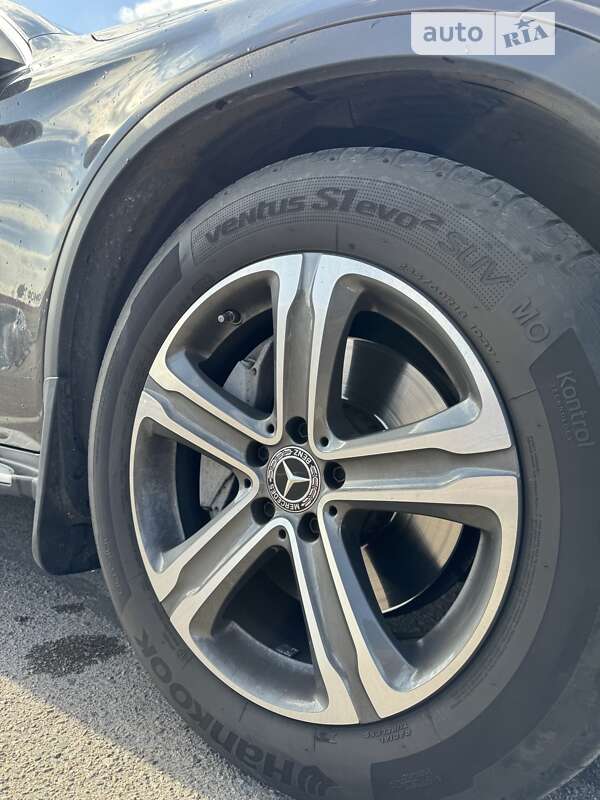 Внедорожник / Кроссовер Mercedes-Benz GLC-Class 2017 в Ровно