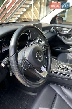Внедорожник / Кроссовер Mercedes-Benz GLC-Class 2016 в 