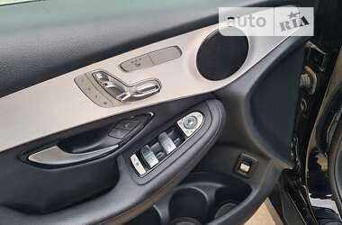 Внедорожник / Кроссовер Mercedes-Benz GLC-Class 2018 в 