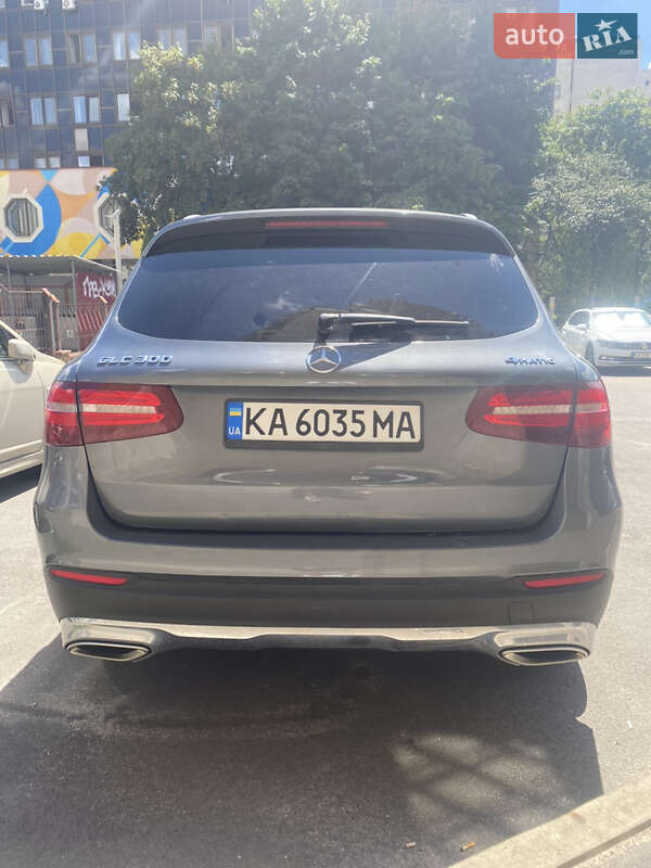 Внедорожник / Кроссовер Mercedes-Benz GLC-Class 2016 в Киеве