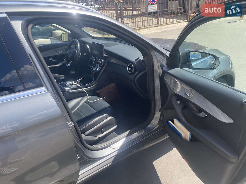 Внедорожник / Кроссовер Mercedes-Benz GLC-Class 2016 в Киеве