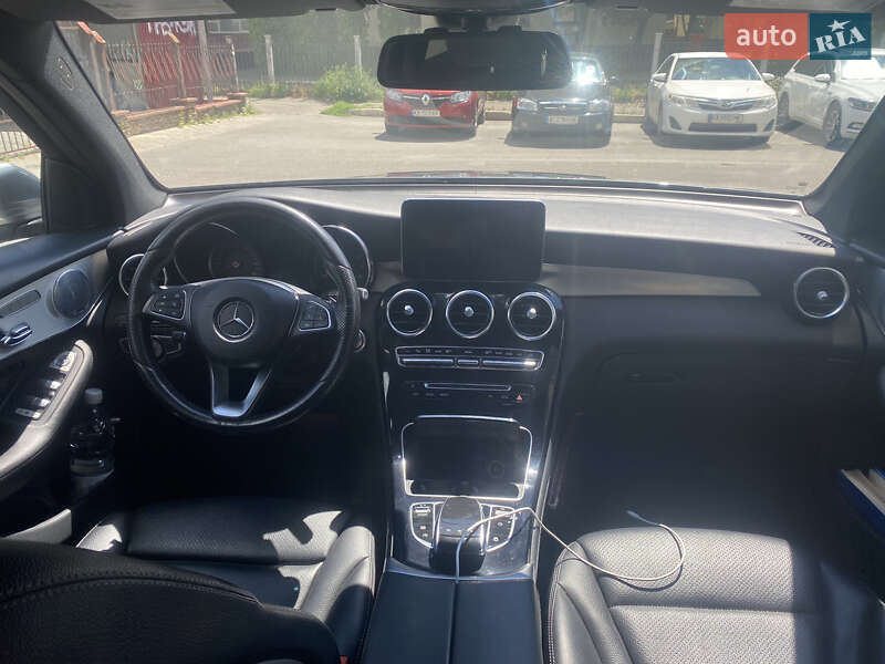 Внедорожник / Кроссовер Mercedes-Benz GLC-Class 2016 в Киеве