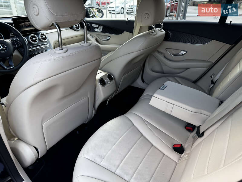 Внедорожник / Кроссовер Mercedes-Benz GLC-Class 2017 в Одессе