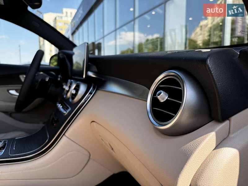 Внедорожник / Кроссовер Mercedes-Benz GLC-Class 2017 в Одессе
