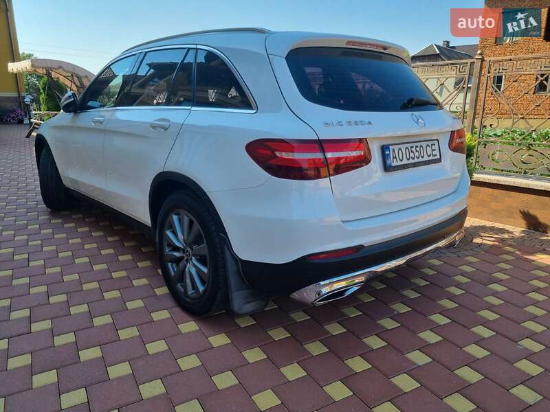 Внедорожник / Кроссовер Mercedes-Benz GLC-Class 2015 в Иршаве фото 2 Внедорожник / Кроссовер Mercedes-Benz GLC-Class 2015 в Иршаве