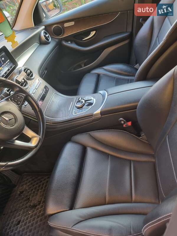 Внедорожник / Кроссовер Mercedes-Benz GLC-Class 2015 в Иршаве фото 7 Внедорожник / Кроссовер Mercedes-Benz GLC-Class 2015 в Иршаве
