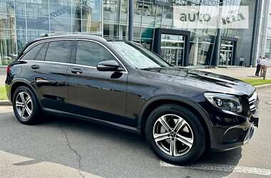 Внедорожник / Кроссовер Mercedes-Benz GLC-Class 2015 в Киеве